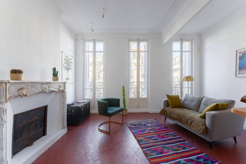 Superbe Appart, Central, Petit Balcon & Vue Place Marselha Exterior foto